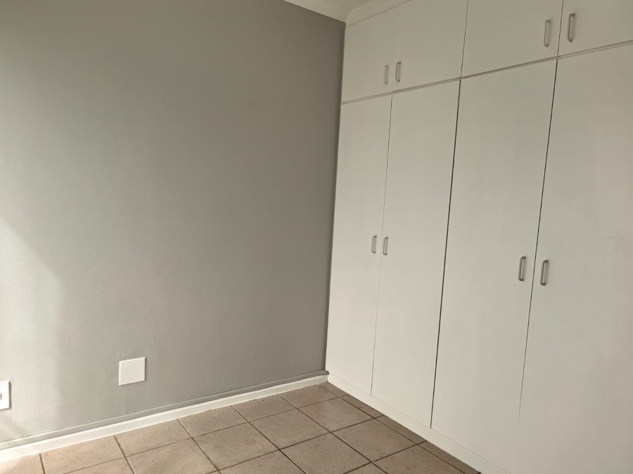 1 Bedroom Property for Sale in Table View Western Cape